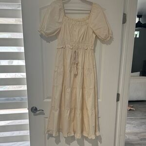 Moon River Ivory Puff Sleeve Midi Dress